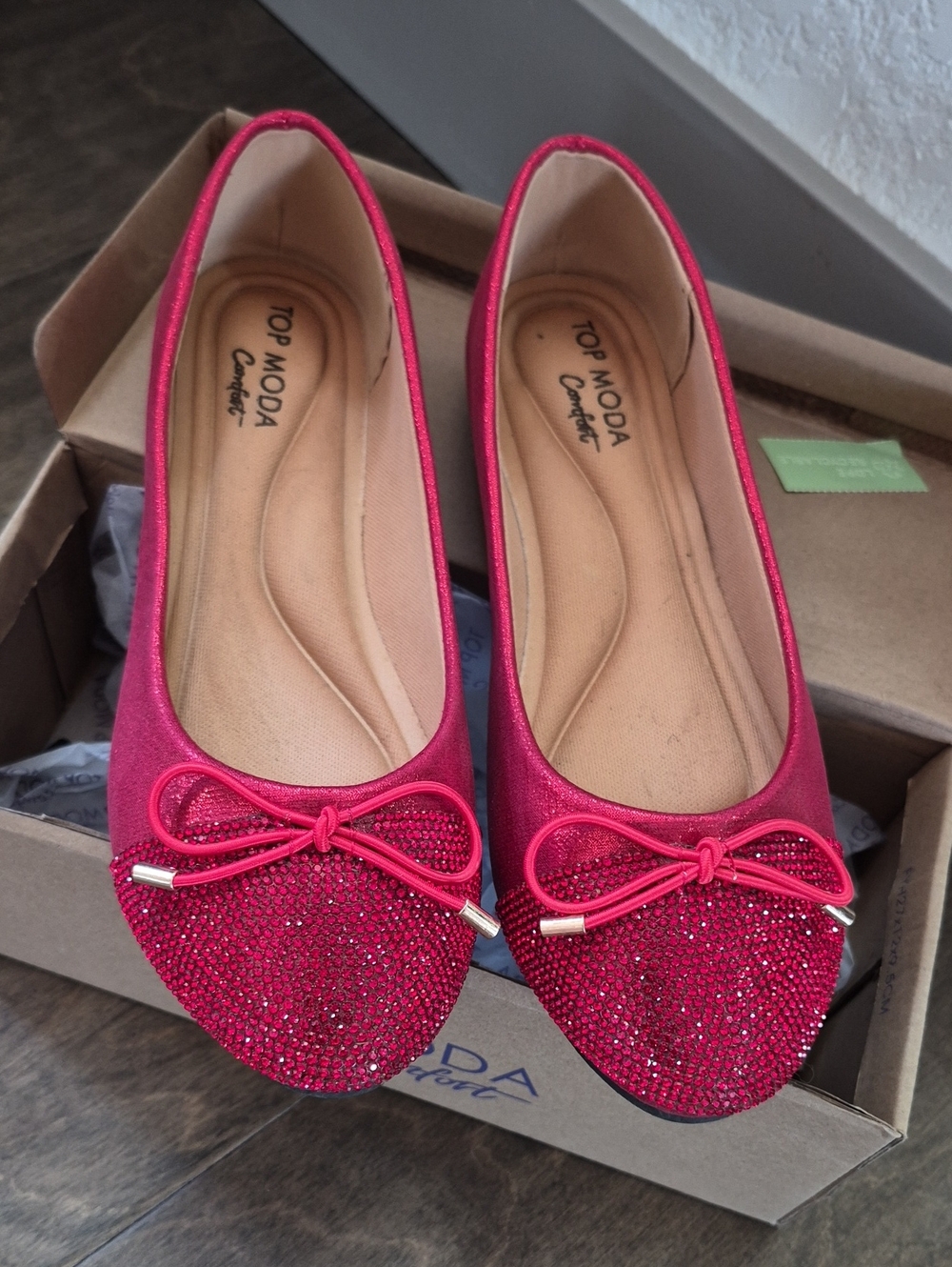 TOP Moda Red Embellished Ballet Flats